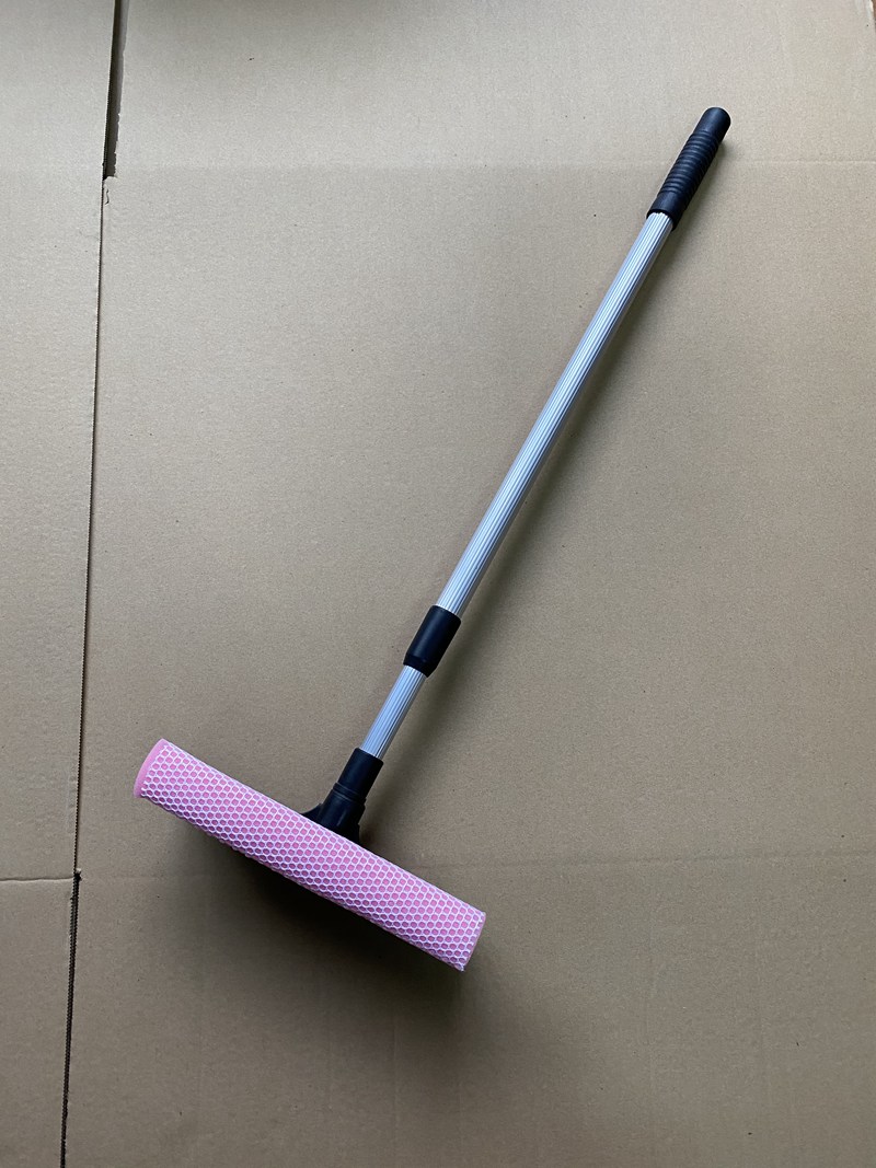 Fabrikako leiho teleskopikoak garbitzeko kit